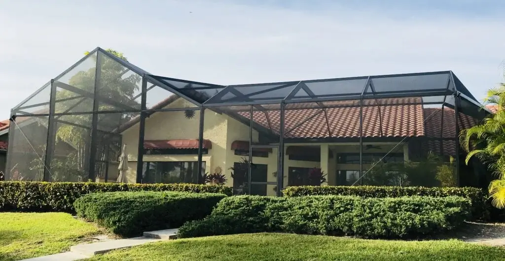panoramic screen enclosure